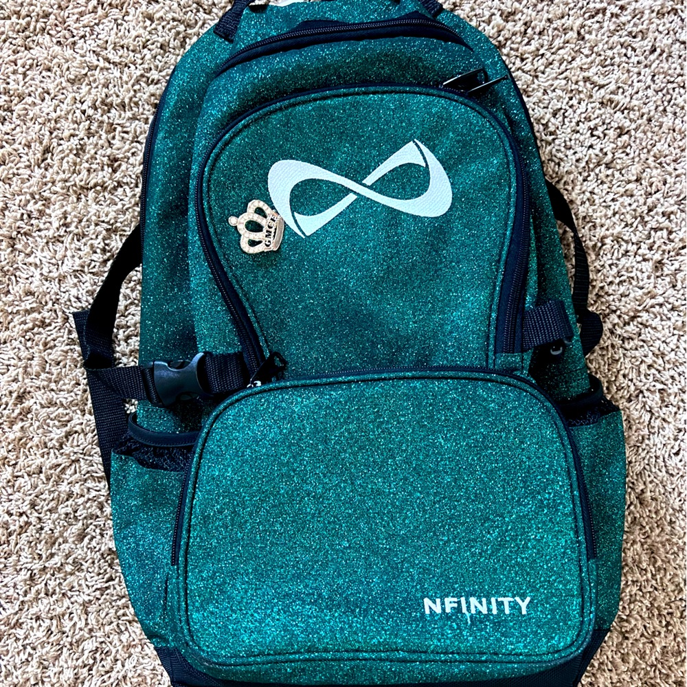 💚Super clean Nfinity cheer backpack 💚